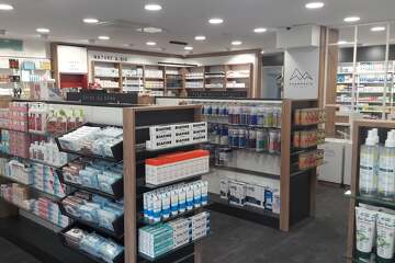 © Chemists - Pharmacie des Carroz