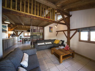 © Le Pernant Apartment in a renewed farm Triollet - C Gerdil