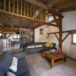 © Le Pernant Apartment in a renewed farm Triollet - C Gerdil