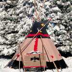 Snowshoeing and dinner in a teepee