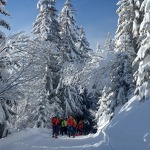 Snow shoeing with Montagne Activités