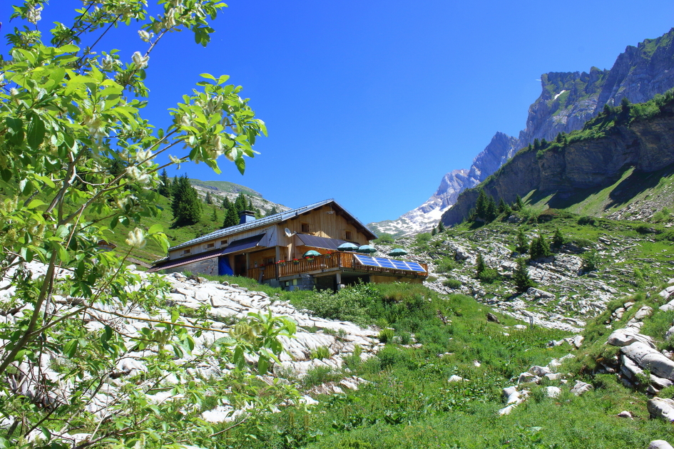 © Bostan mountain refuge - Froissard Bastien