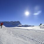 © Ski de fond sous le soleil au Col de Pierre Carrée - OT FLAINE-M.DALMASSO