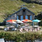 © flaine-refuge-plate-ete-terrasse - Romain Bonnet