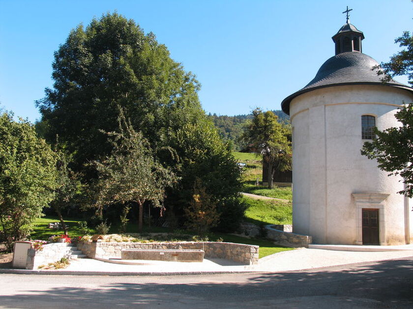 © chapelle ronde Ballancy - Office de Tourisme les Carroz