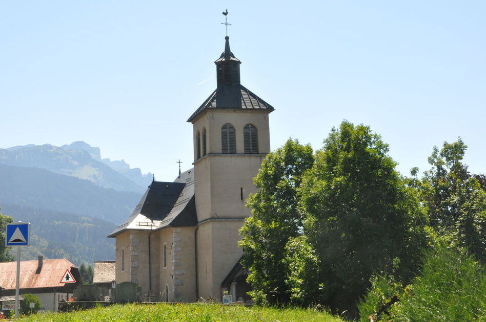 © église de La Frasse - Office de Tourisme les Carroz