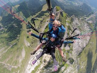 © Paragliding tandem flights - Parapente Planète - Parapente Planète