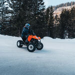 © Quad driving on ice - Mathis Decroux