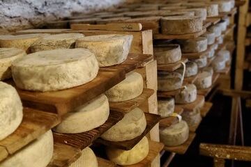 © Vente de fromages à la ferme à Ballancy - @Ferme de Ballancy