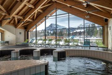 © Aquacime center : zwembad en spa - @OT Les Carroz