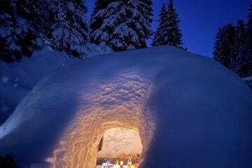 igloo apetizer with Igloo Raquettes_Les Carroz-d'Arâches
