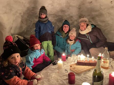 Goûter dans l'igloo