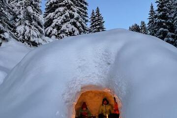 Goûter dans l'igloo_Les Carroz-d'Arâches