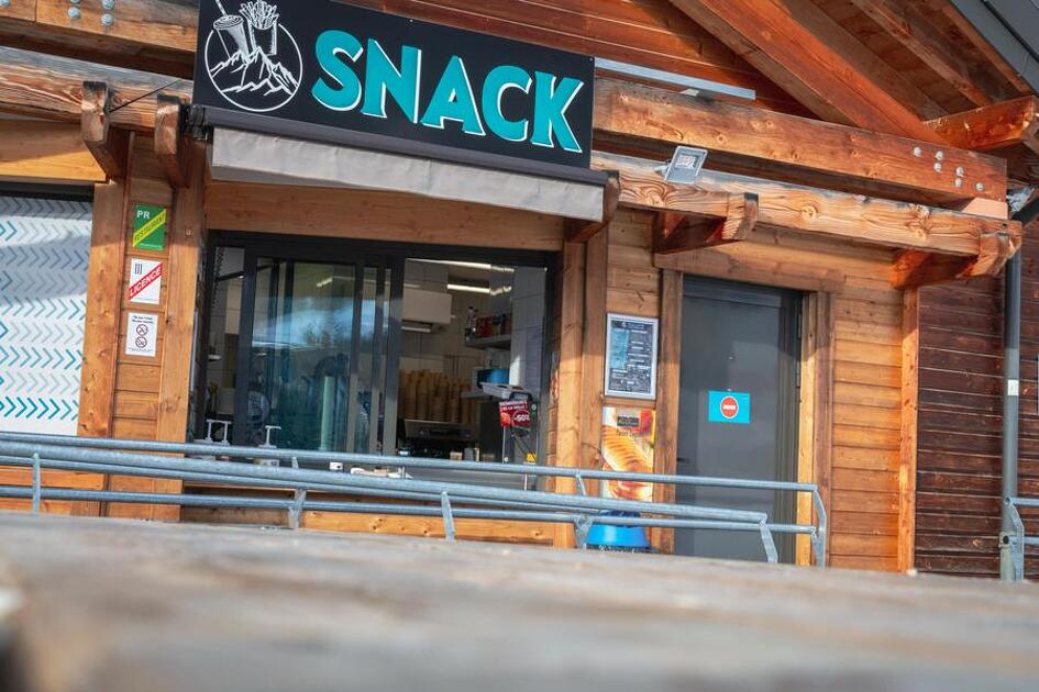 © Snack Télécabine_Les Carroz-d'Arâches - @OT Les Carroz