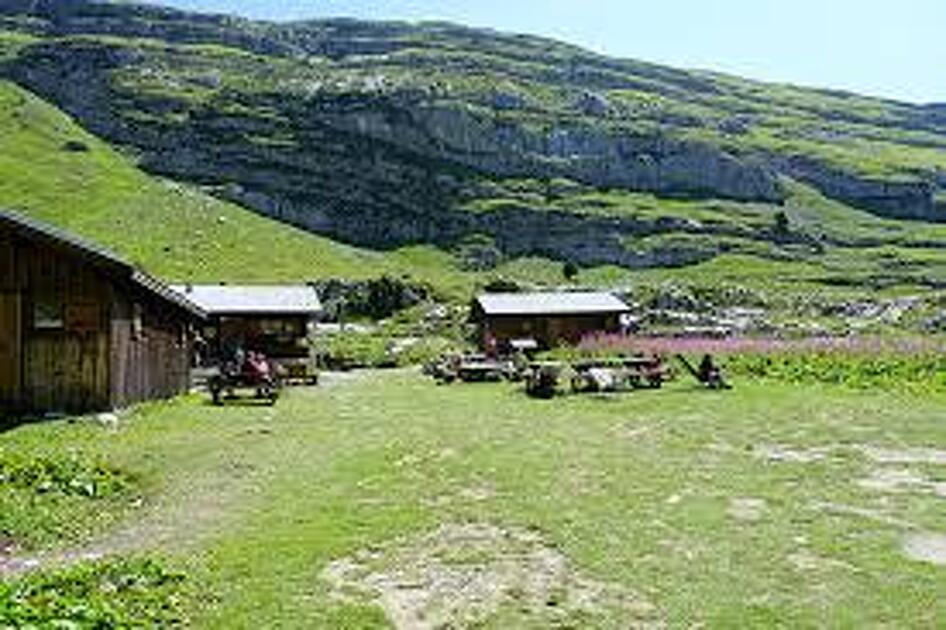Vernissage de l'exposition de photographies "montagnes du monde" au refuge de Sales_Sixt-Fer-à-Cheval