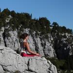 © Cours de Yoga Vinyasa et Yin Yoga avec Lise_Les Carroz-d'Arâches - Lise Brunet