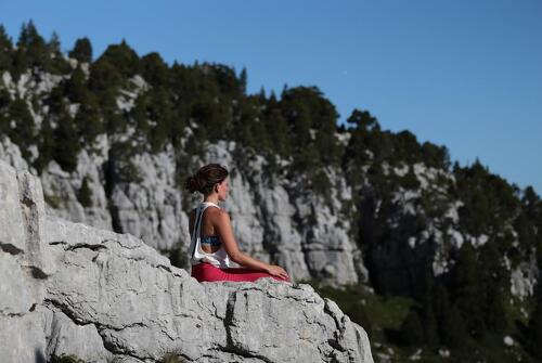 Cours de Yoga Vinyasa et Yin Yoga avec Lise