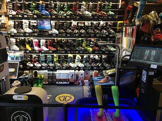 Full Feet - Ski 2000